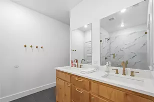 3215 Bill Harrod St, Dallas, TX 75212 - Photo 21