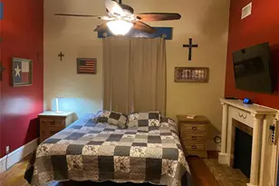 818 E Elm St, Hillsboro, TX 76645 - Photo 7