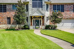 2234 Ivanhoe Cir, Grand Prairie, TX 75050 - Photo 3