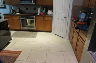 6950 Shoreview Dr, Grand Prairie, TX 75054 - Photo 15