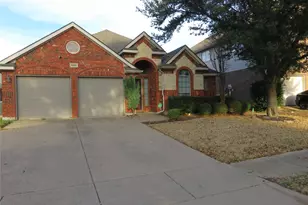 6950 Shoreview Dr, Grand Prairie, TX 75054 - Photo 17