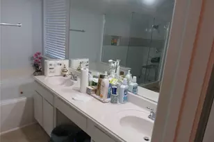 6950 Shoreview Dr, Grand Prairie, TX 75054 - Photo 13