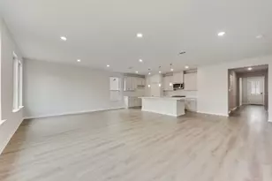 525 Marcus Ln, Crowley, TX 76036 - Photo 9