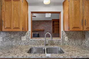 5917 Pleasant Wood Trail, Arlington, TX 76016 - Photo 9