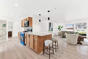 2337 Vega St, Grand Prairie, TX 75050 - Photo 7