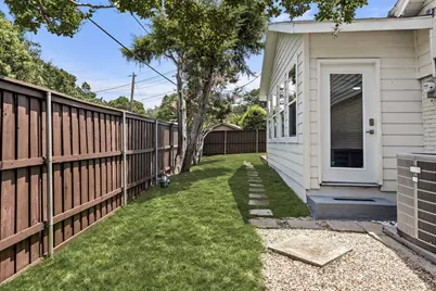 10611 Wyatt Street, Dallas, TX 75218 - Photo 33