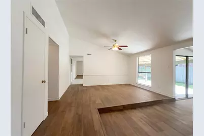 2623 Crestmoor Court, Arlington, TX 76016 - Photo 7