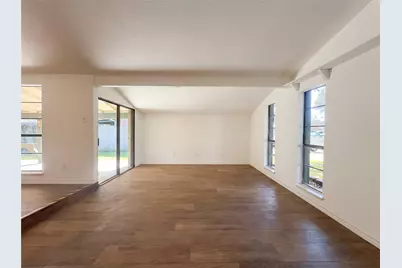 2623 Crestmoor Court, Arlington, TX 76016 - Photo 9