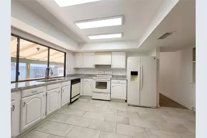 2623 Crestmoor Court, Arlington, TX 76016 - Photo 5