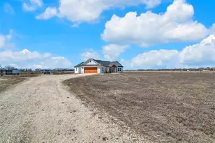 2415 Bucksnort Rd, Van Alstyne, TX 75495 - Photo 35