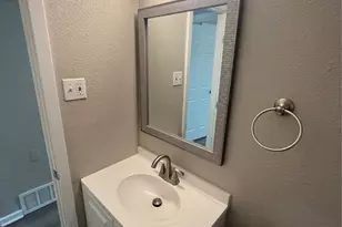 2688 Hearthstone Dr, Farmers Branch, TX 75234 - Photo 17