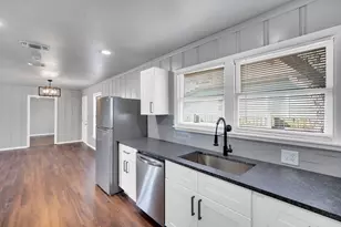 413 Shaw St, Cleburne, TX 76033 - Photo 5