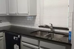 215 Lake Park Rd, Lewisville, TX 75057 - Photo 7