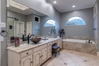 5822 Preston Fairways Drive, Dallas, TX 75252 - Photo 23