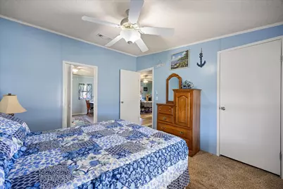 900 Flamingo Road, Granbury, TX 76049 - Photo 29