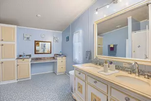 900 Flamingo Rd, Granbury, TX 76049 - Photo 23