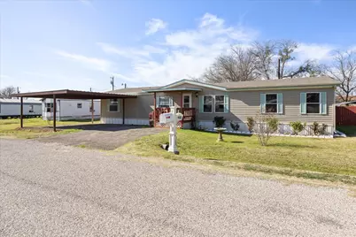 900 Flamingo Road, Granbury, TX 76049 - Photo 5