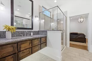 2400a Holt Dr, Carrollton, TX 75010 - Photo 13