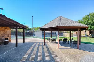 2109 Rainbow Dr, Arlington, TX 76011 - Photo 27