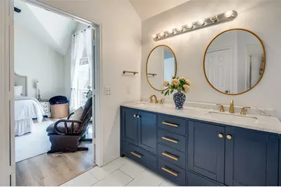 208 Touchdown Drive, Irving, TX 75063 - Photo 17