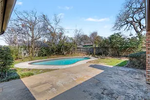 604 Baker Dr, Hurst, TX 76054 - Photo 35