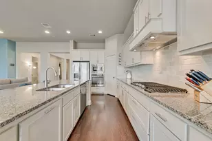 15445 Bluffdale Dr, Fort Worth, TX 76262 - Photo 11