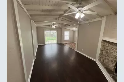 2442 SE 14th Street, Grand Prairie, TX 75051 - Photo 3