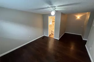 2442 SE 14th St, Grand Prairie, TX 75051 - Photo 13