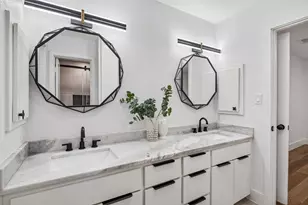 7205 Claybrook Dr, Dallas, TX 75231 - Photo 23