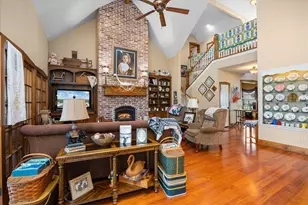 9001 Sawgrass Ct, Granbury, TX 76049 - Photo 17