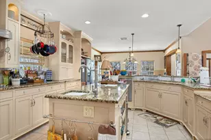 9001 Sawgrass Ct, Granbury, TX 76049 - Photo 13