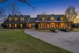9001 Sawgrass Ct, Granbury, TX 76049 - Photo 1