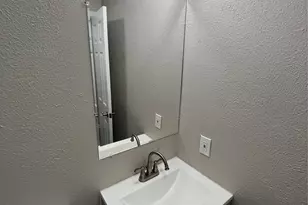 12508 Meadowcrest Ln, Balch Springs, TX 75180 - Photo 15