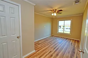900 N Lamb St, Bowie, TX 76230 - Photo 15