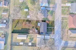 900 N Lamb St, Bowie, TX 76230 - Photo 33