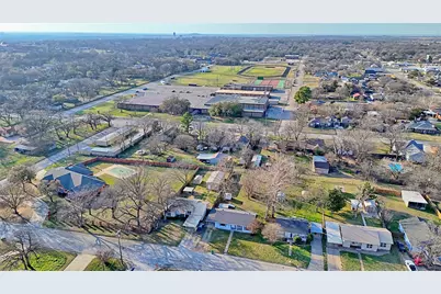 900 N Lamb Street, Bowie, TX 76230 - Photo 31