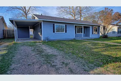 900 N Lamb Street, Bowie, TX 76230 - Photo 3