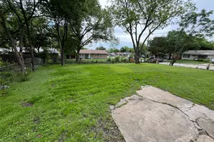 405 Highcrest Dr, Dallas, TX 75232 - Photo 23