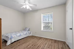 125 W Fifth St, Krum, TX 76249 - Photo 27