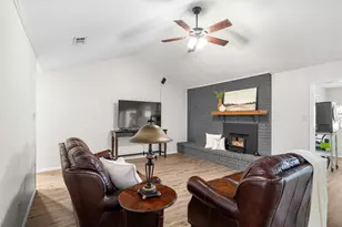 125 W Fifth St, Krum, TX 76249 - Photo 11