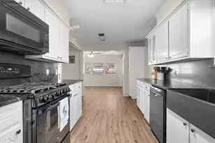 125 W Fifth St, Krum, TX 76249 - Photo 17