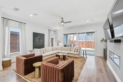 1925 N Prairie Avenue, Dallas, TX 75204 - Photo 9