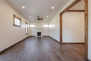 217 Houston St, Sulphur Springs, TX 75482 - Photo 9