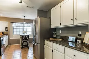 2939 Hunters Point Ln, Carrollton, TX 75007 - Photo 19