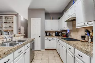 8417 Towneship Ln, Dallas, TX 75243 - Photo 13
