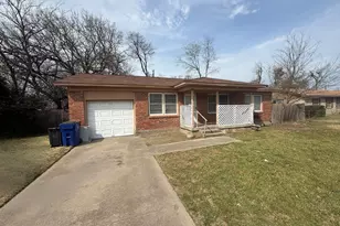 301 Charles Ln, Terrell, TX 75160 - Photo 1