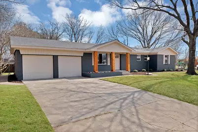 3800 Oxley Drive, Richland Hills, TX 76118 - Photo 3