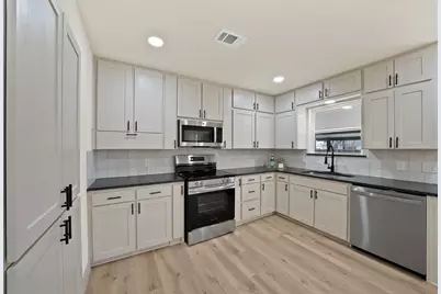 3800 Oxley Drive, Richland Hills, TX 76118 - Photo 15