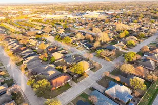 701 Queens Dr, Waxahachie, TX 75165 - Photo 33