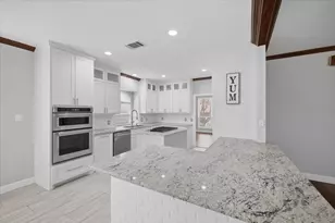 8728 Shadow Trace Dr, Fort Worth, TX 76244 - Photo 11